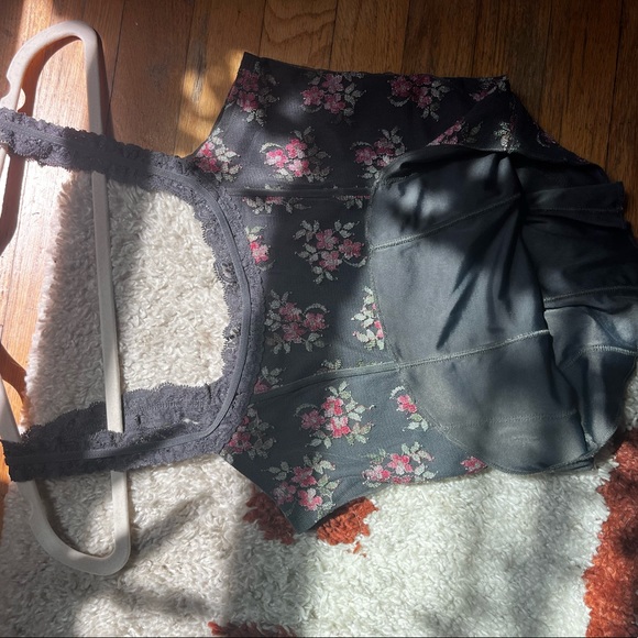 Vintage 90s GUESS corset tank - Picture 8 of 10